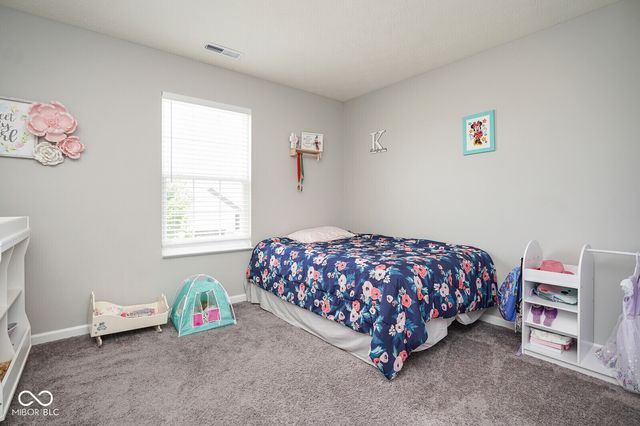 437 Thunderwood Drive, Greenfield, IN 46140