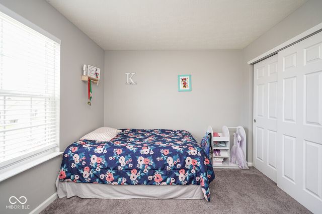 437 Thunderwood Drive, Greenfield, IN 46140