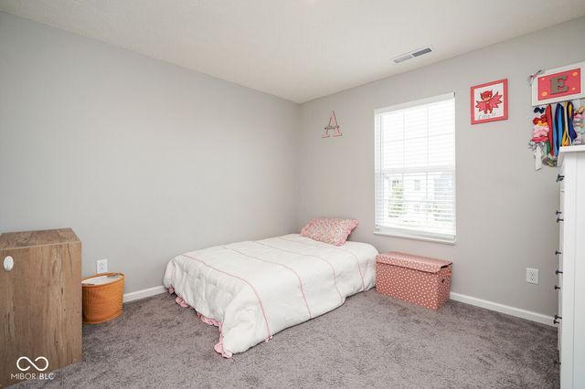 437 Thunderwood Drive, Greenfield, IN 46140
