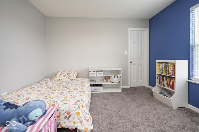 437 Thunderwood Drive, Greenfield, IN 46140