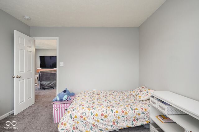 437 Thunderwood Drive, Greenfield, IN 46140