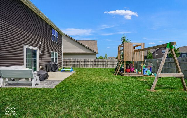 437 Thunderwood Drive, Greenfield, IN 46140