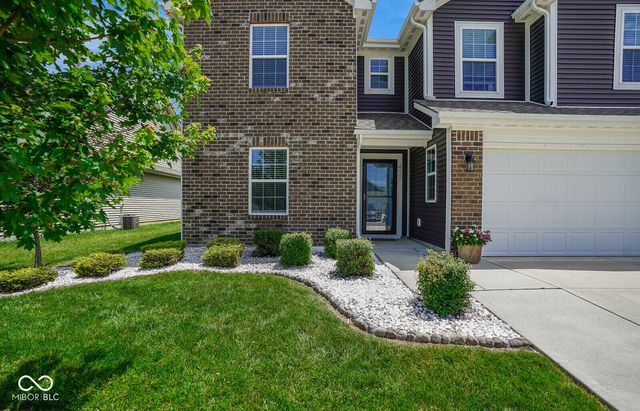 437 Thunderwood Drive, Greenfield, IN 46140