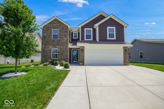 437 Thunderwood Drive, Greenfield, IN 46140