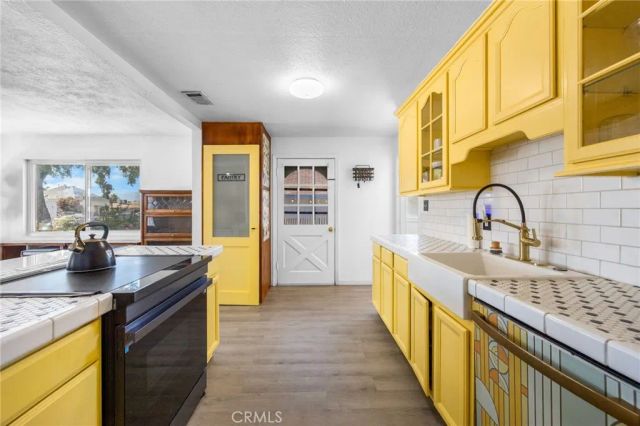 1220 Webster Street, Redlands, CA 92374