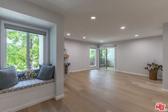 400 N Louise Street 204, Glendale, CA 91206