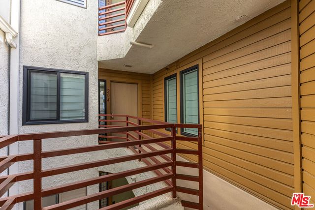400 N Louise Street 204, Glendale, CA 91206