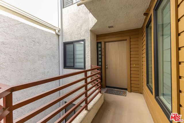 400 N Louise Street 204, Glendale, CA 91206