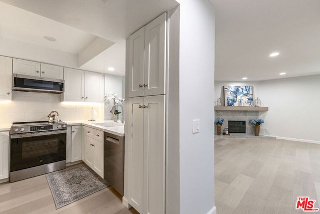 400 N Louise Street 204, Glendale, CA 91206