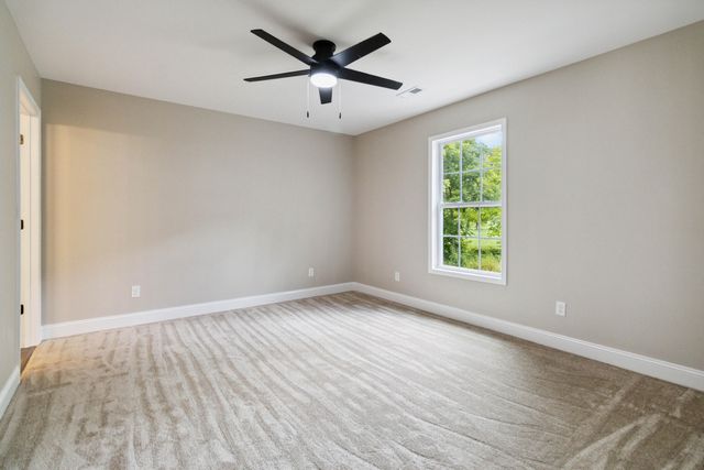 290 Walton Road, Irvine, KY 40336