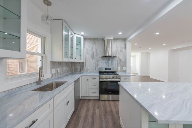 6334 Forward Ave, Squirrel Hill, PA 15217