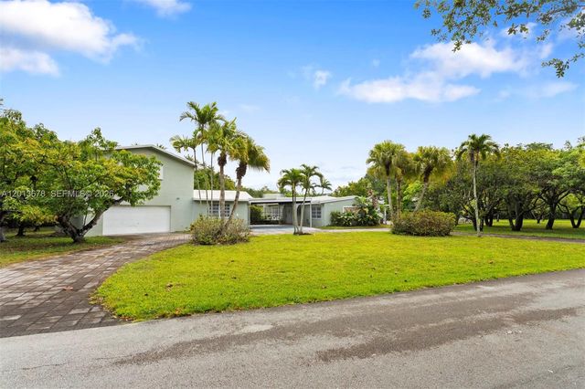 10851 SW 68th Ave, Pinecrest, FL 33156