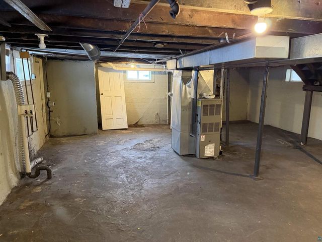 1202 Harrison St, Superior, WI 54880