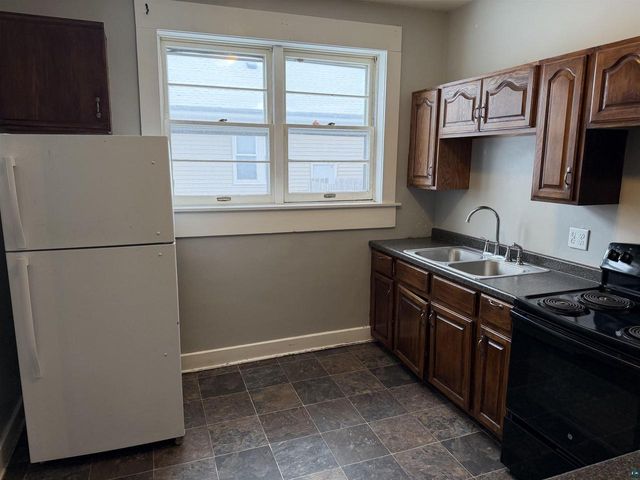 1202 Harrison St, Superior, WI 54880