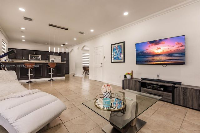 17063 SW 91st St, Miami, FL 33196