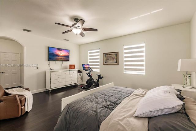 17063 SW 91st St, Miami, FL 33196