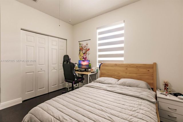 17063 SW 91st St, Miami, FL 33196