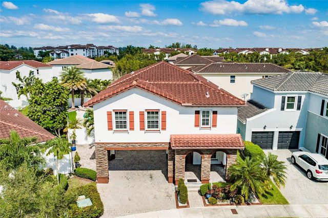 17063 SW 91st St, Miami, FL 33196