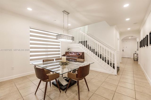 17063 SW 91st St, Miami, FL 33196