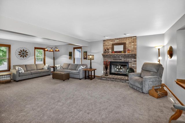 2070 S 103rd COURT, West Allis, WI 53227