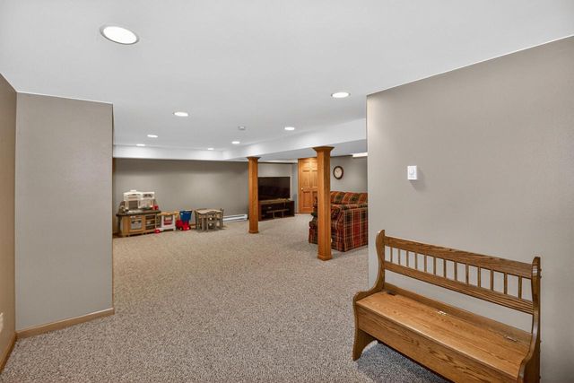 2070 S 103rd COURT, West Allis, WI 53227