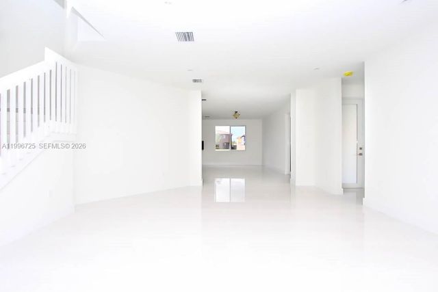 15631 SW 11th Ter, Miami, FL 33194