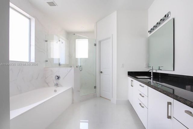 15631 SW 11th Ter, Miami, FL 33194