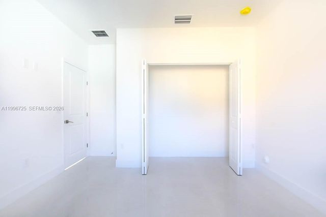 15631 SW 11th Ter, Miami, FL 33194