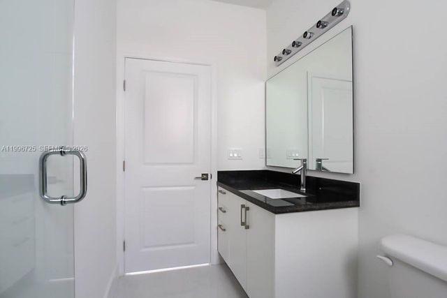 15631 SW 11th Ter, Miami, FL 33194