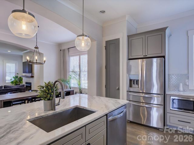 2574 Barry Street, Charlotte, NC 28205