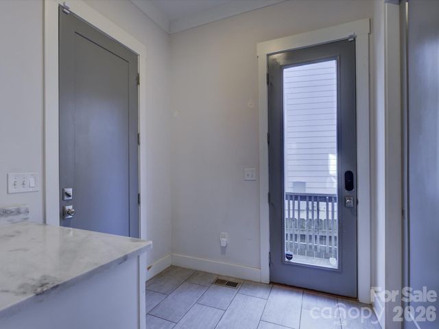 2574 Barry Street, Charlotte, NC 28205