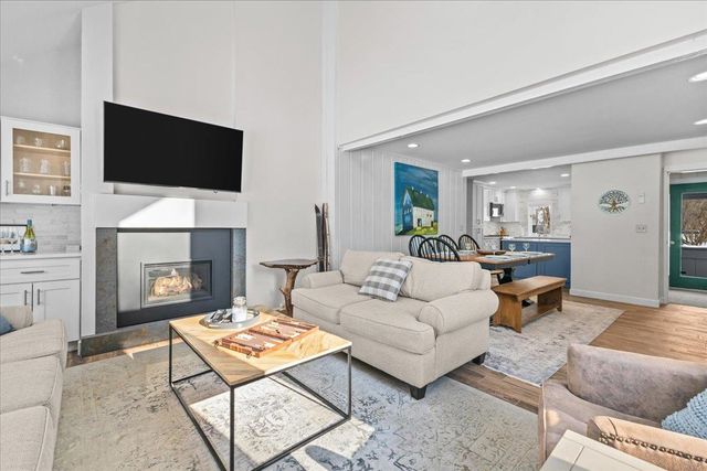 131 Village Green Dr Unit 5A, Stowe, VT 05672