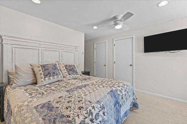 131 Village Green Dr Unit 5A, Stowe, VT 05672