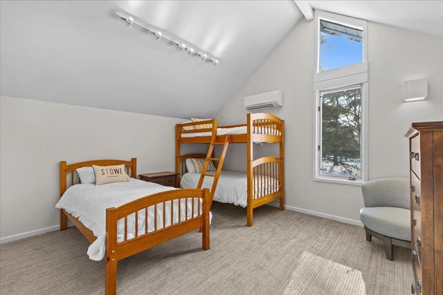 131 Village Green Dr Unit 5A, Stowe, VT 05672