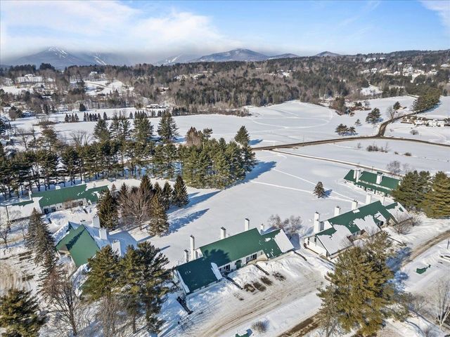 131 Village Green Dr Unit 5A, Stowe, VT 05672