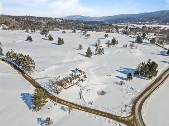 131 Village Green Dr Unit 5A, Stowe, VT 05672