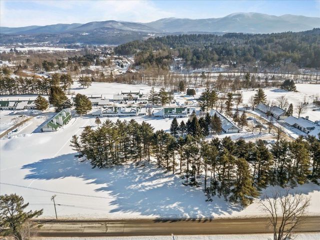 131 Village Green Dr Unit 5A, Stowe, VT 05672