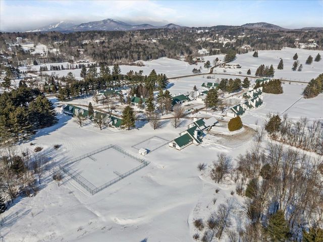 131 Village Green Dr Unit 5A, Stowe, VT 05672
