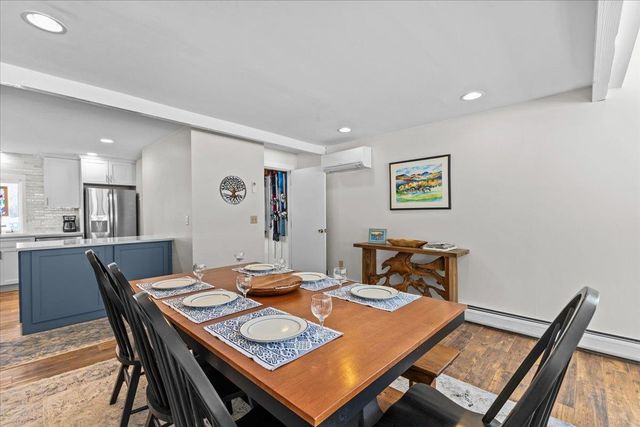 131 Village Green Dr Unit 5A, Stowe, VT 05672