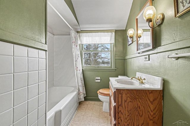 3537 Adams Avenue, Saginaw, MI 48602