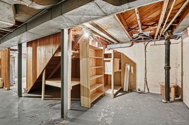 3537 Adams Avenue, Saginaw, MI 48602