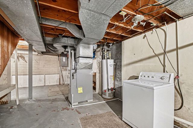 3537 Adams Avenue, Saginaw, MI 48602