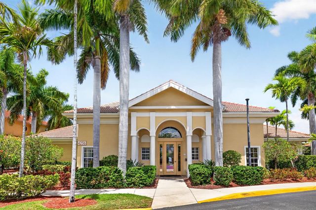 4109 BELLASOL CIRCLE 1113, Fort Myers, FL 33916