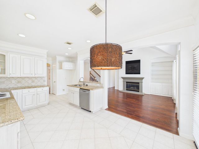 5407 Lake Place Drive, Houston, TX 77041