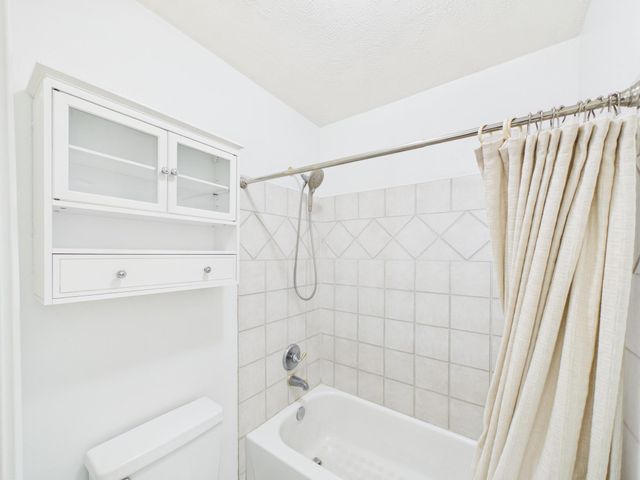 5407 Lake Place Drive, Houston, TX 77041