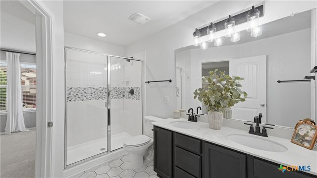 3933 Legend Pond Drive, New Braunfels, TX 78130