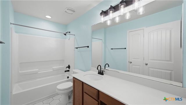 3933 Legend Pond Drive, New Braunfels, TX 78130