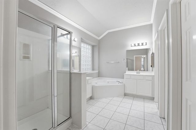 6743 Pacific Crest Court, Humble, TX 77346