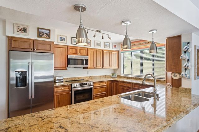 10400 LAKE LOUISA ROAD, Clermont, FL 34711