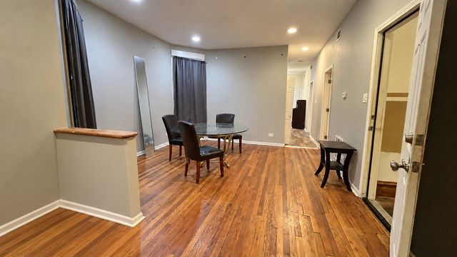 6620 S MARQUETTE Road, Chicago, IL 60637